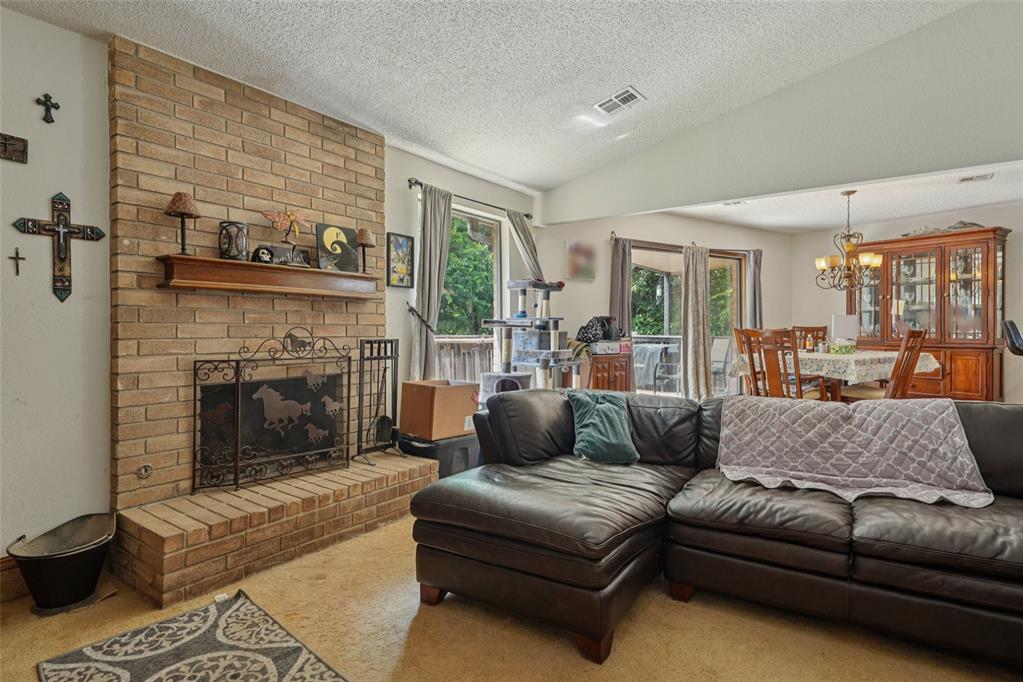 7211 Lakewood Circle Property Photo 6