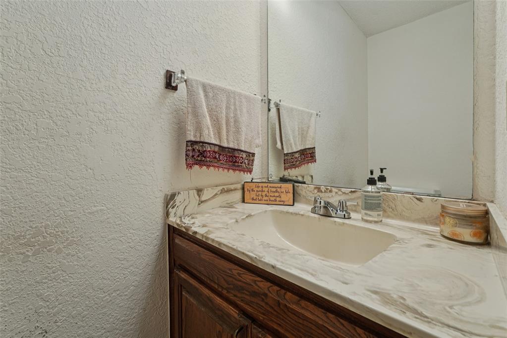 7211 Lakewood Circle Property Photo 15