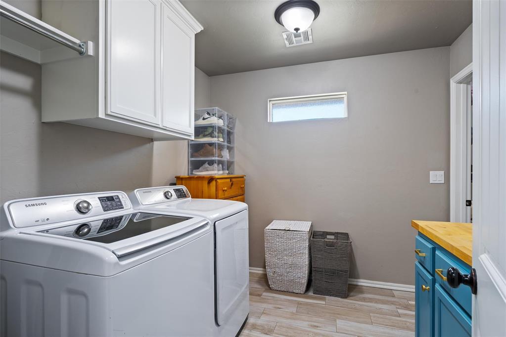 5865 Oak Tree Terrace Property Photo 20
