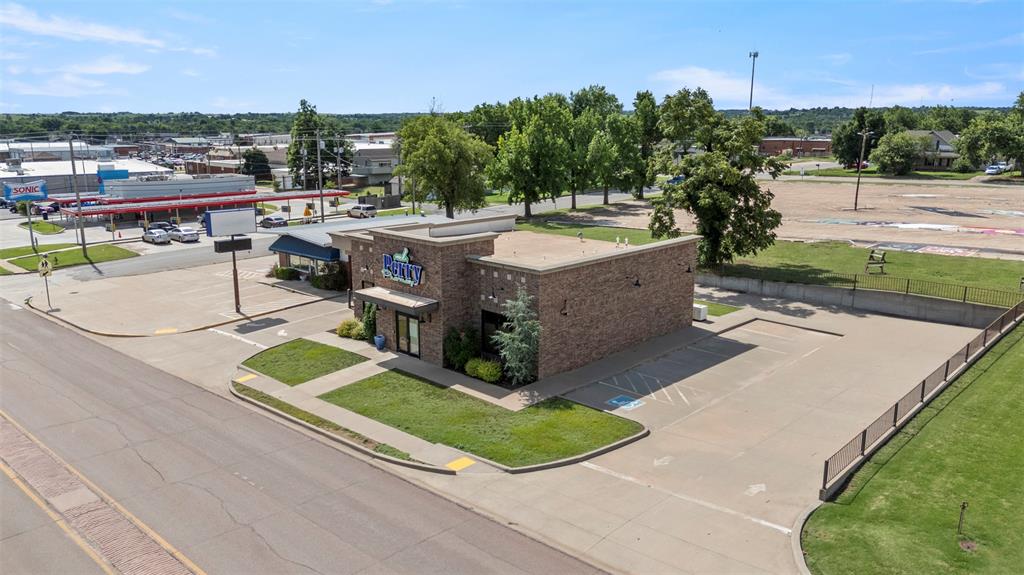 800 Fir Street Property Photo 42