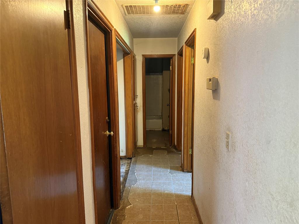 2113 Ne 9th Street Property Photo 8