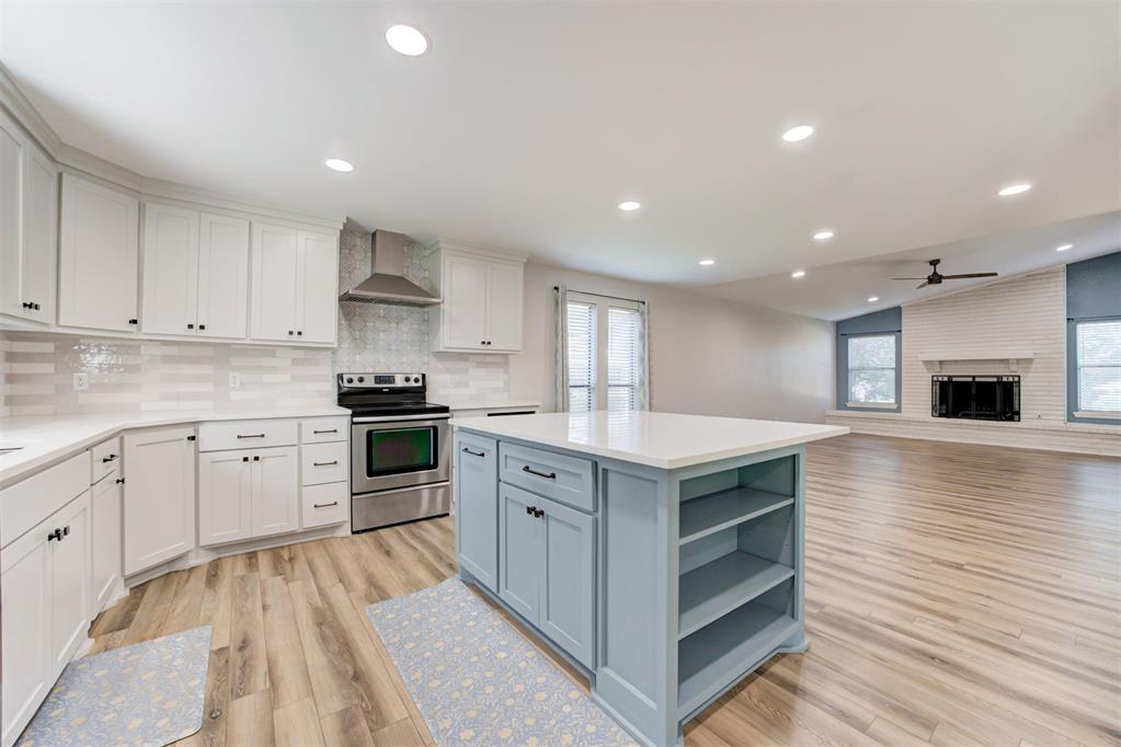 2501 Valley Brook Drive Property Photo 1