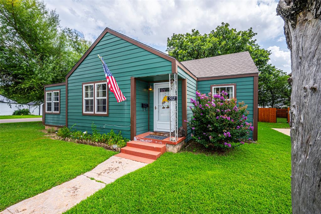 502 Kansas Street Property Photo 1