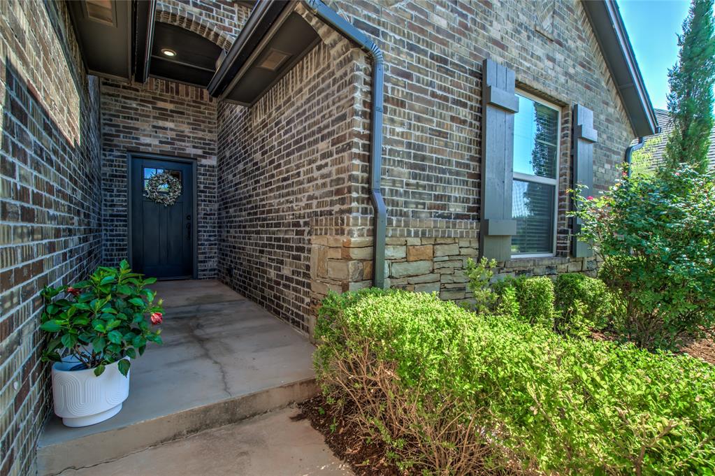 1000 NW 191st Street Property Photo 1