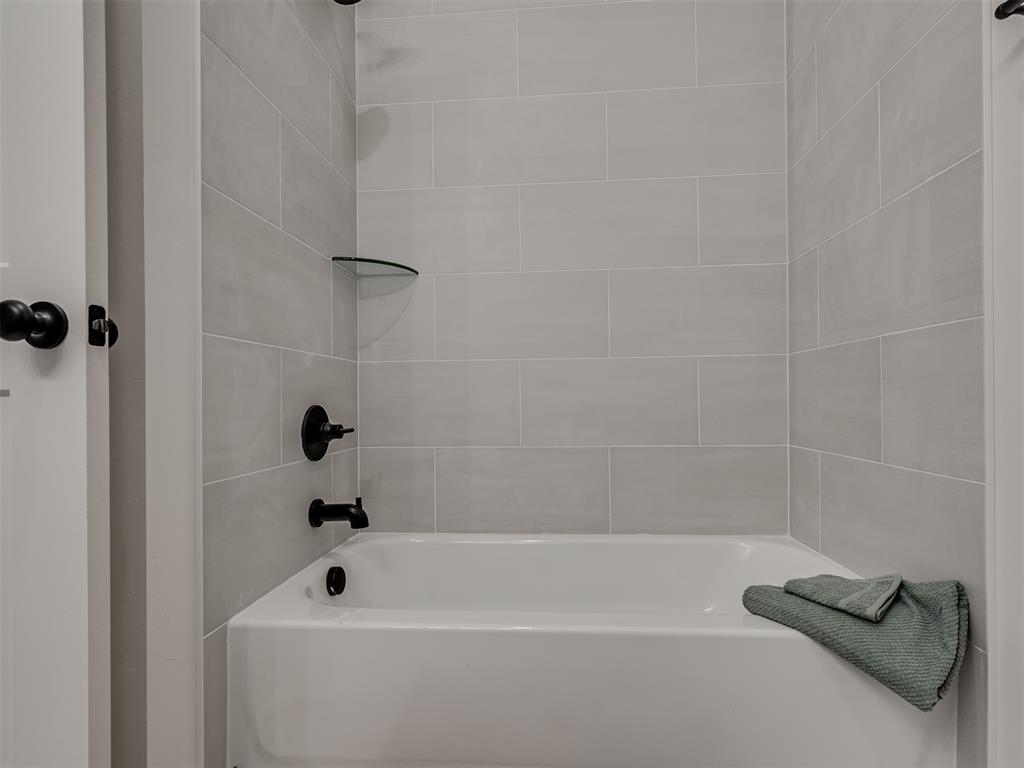 11813 Nw 120th Terrace Property Photo 33