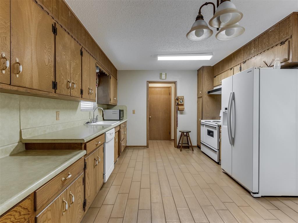 707 W Van Buren Street Property Photo 16
