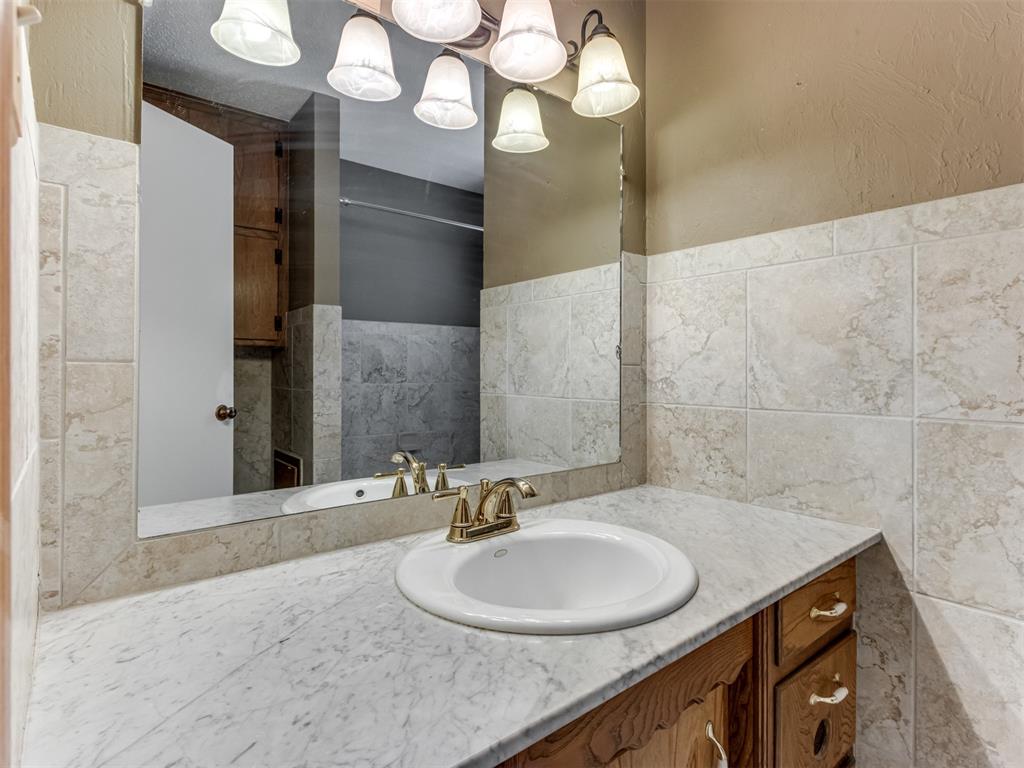 707 W Van Buren Street Property Photo 28