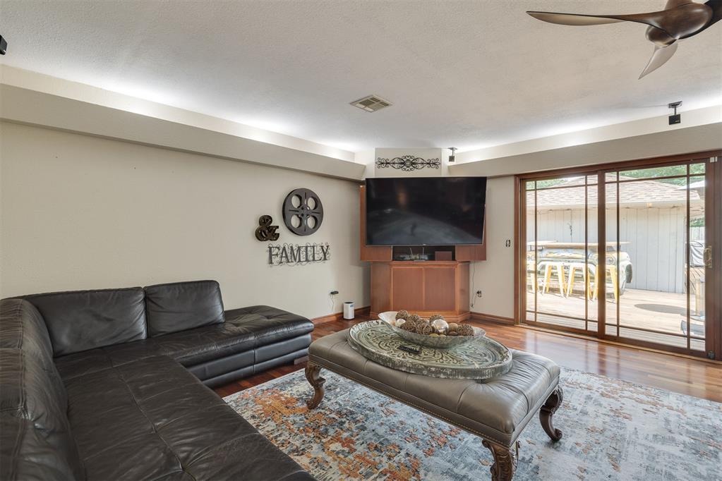 1311 W Mckinley Avenue Property Photo 7