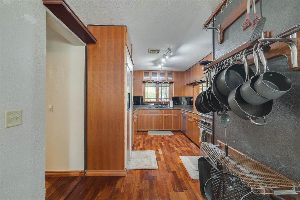 1311 W Mckinley Avenue Property Photo 10