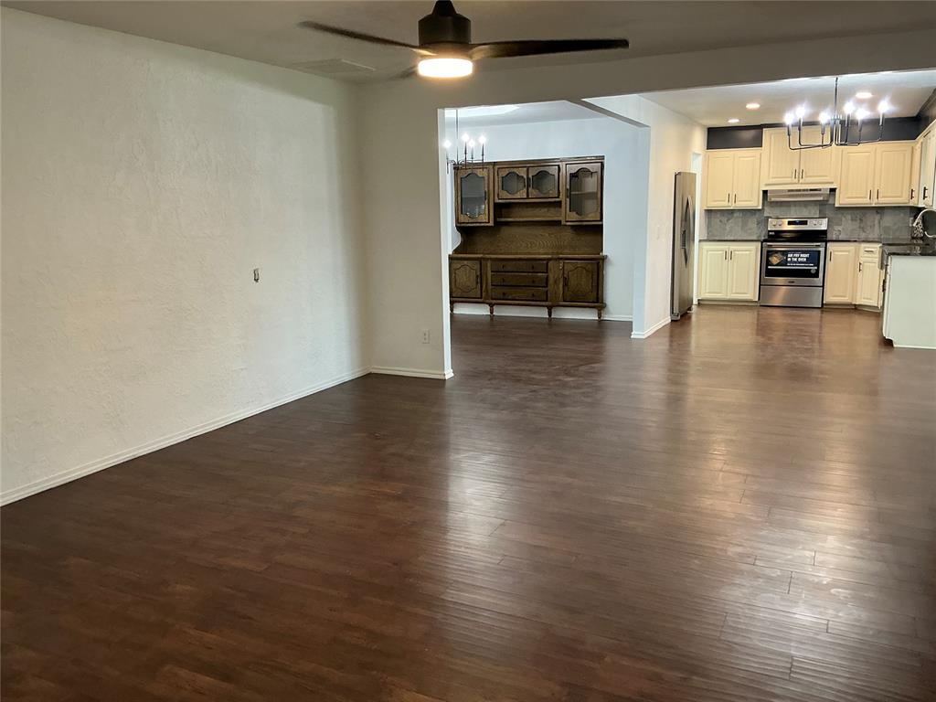 9901 Hummingbird Lane Property Photo 16