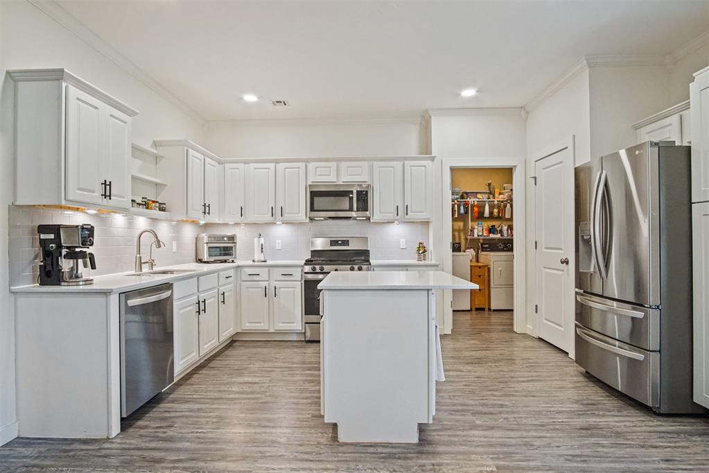 11650 Cedar Street Property Photo 4