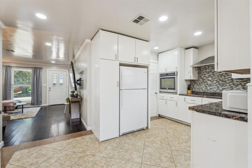 806 S Meadow Lane Property Photo 11