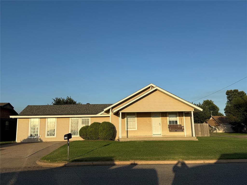 529 S Marion Avenue Property Photo 1