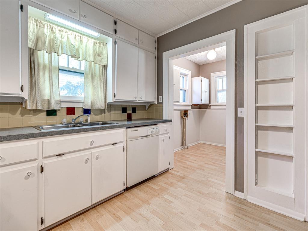 1217 N Market Avenue Property Photo 25