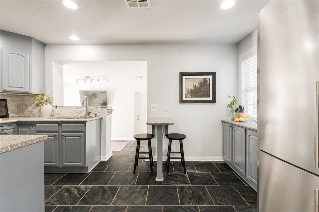 2017 Huntington Avenue Property Photo 14