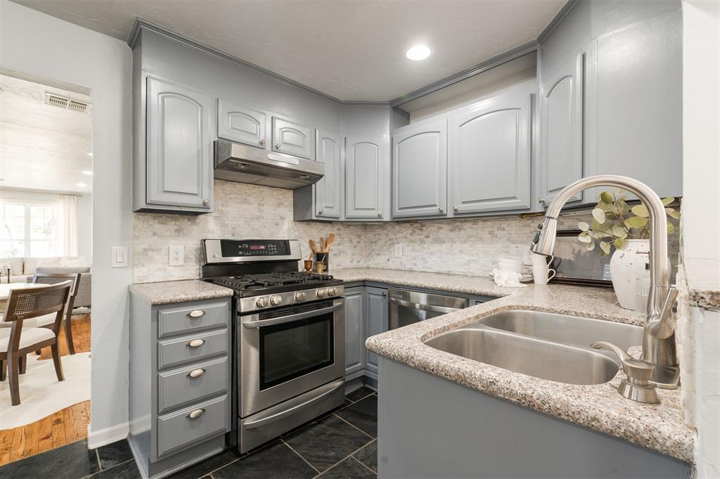 2017 Huntington Avenue Property Photo 21