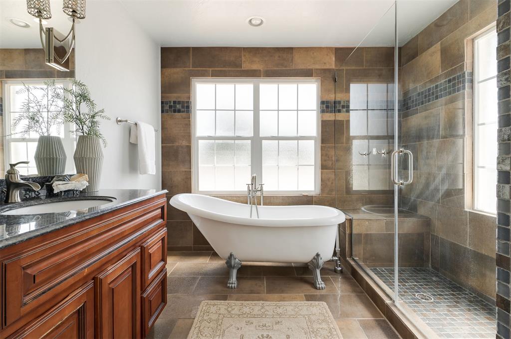 2017 Huntington Avenue Property Photo 36