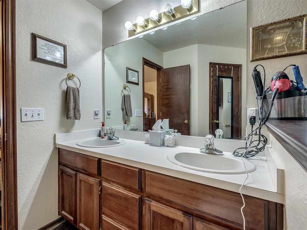 8301 Rayburn Avenue Property Photo 26