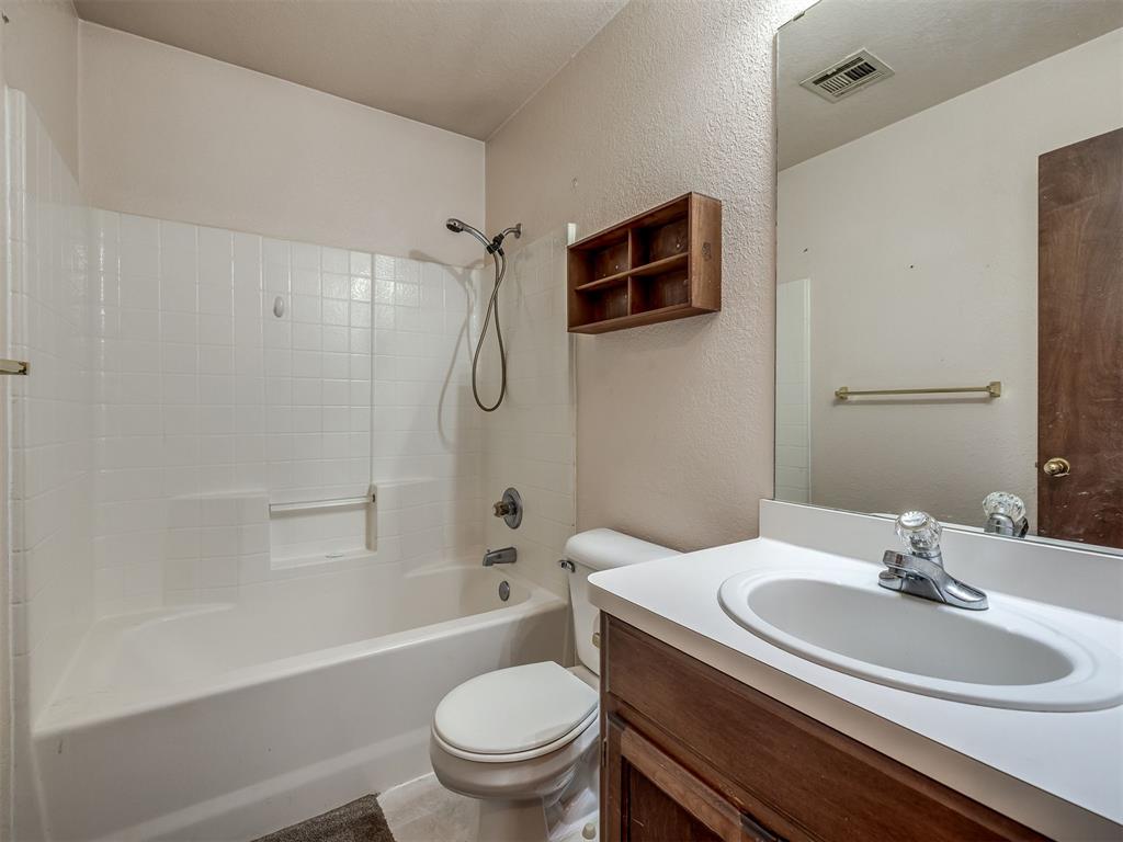 8301 Rayburn Avenue Property Photo 32
