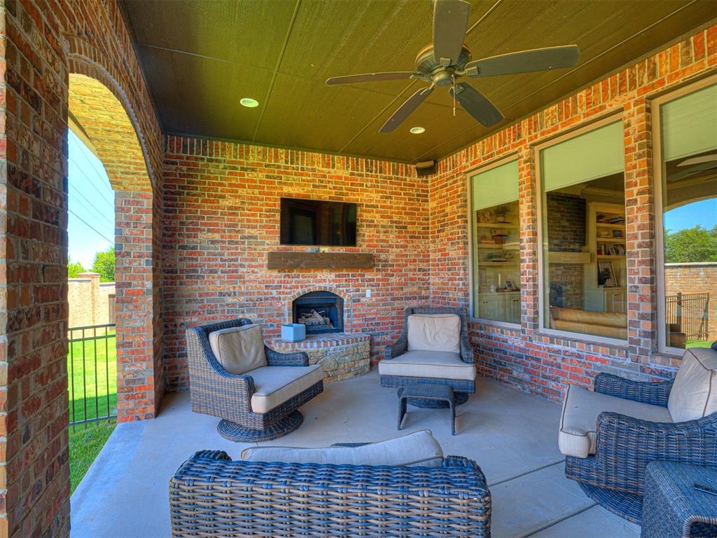 309 Oak Summit Road Property Photo 6