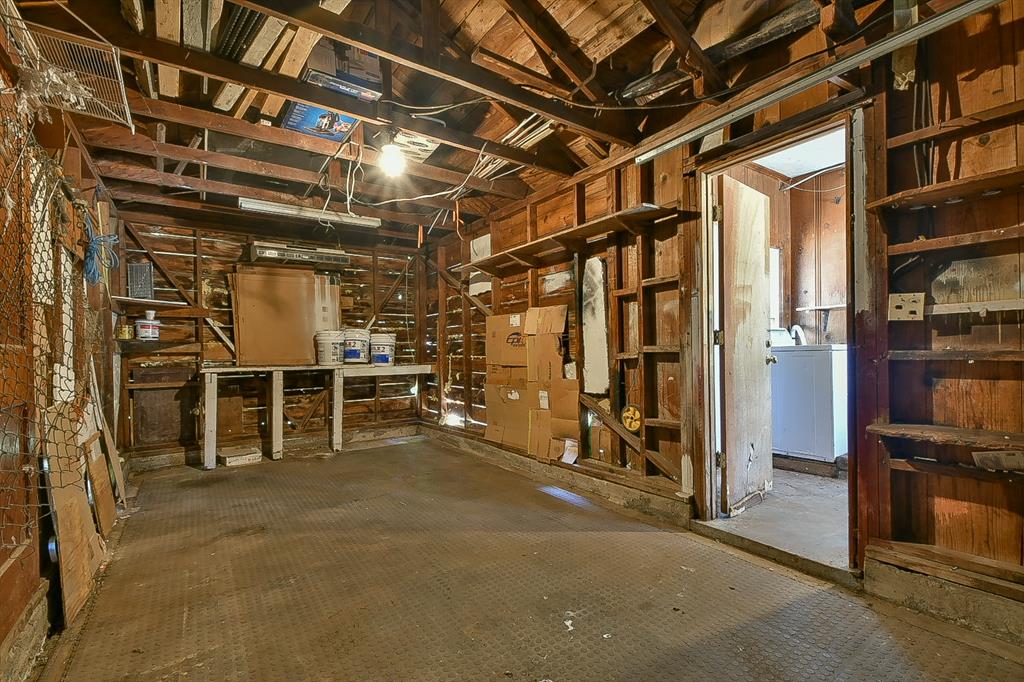501 E Showalter Drive Property Photo 17