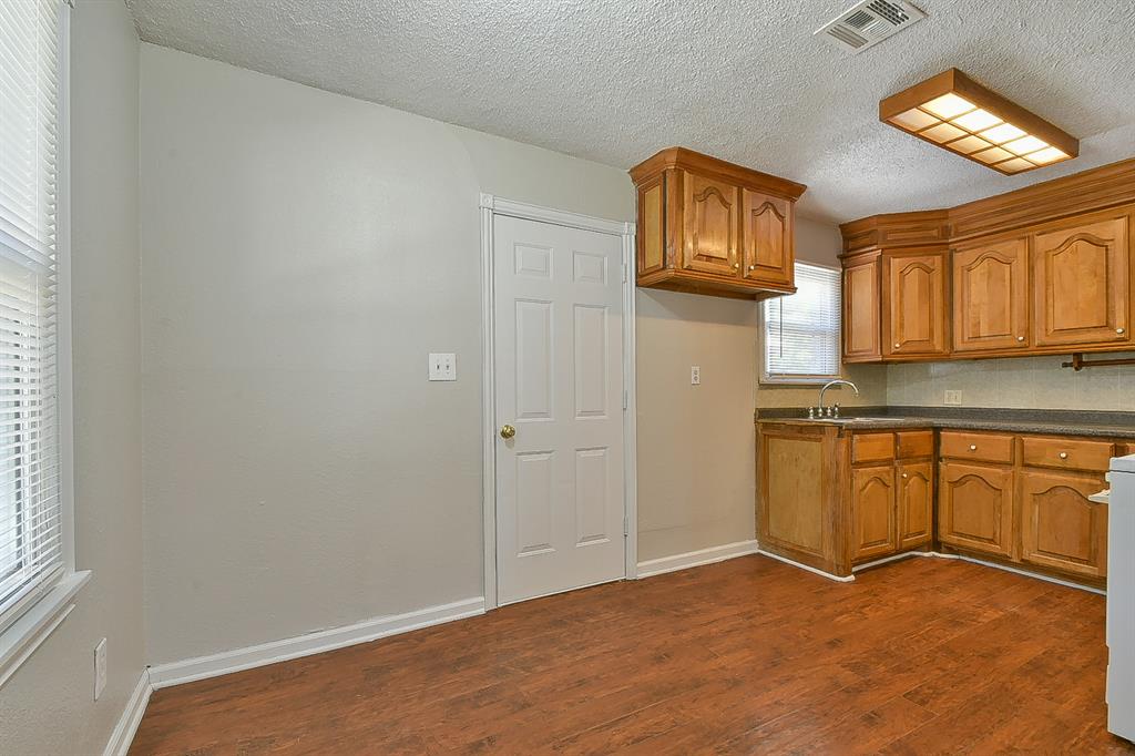 501 E Showalter Drive Property Photo 20