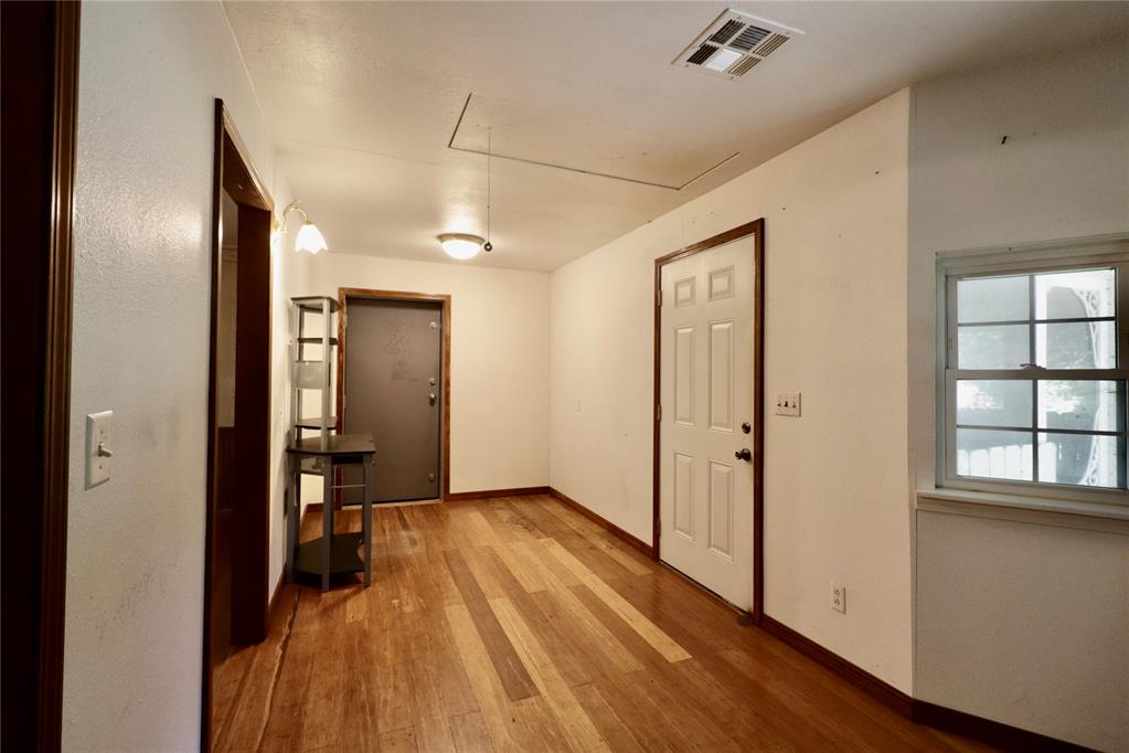 36730 E 113 Road Property Photo 5
