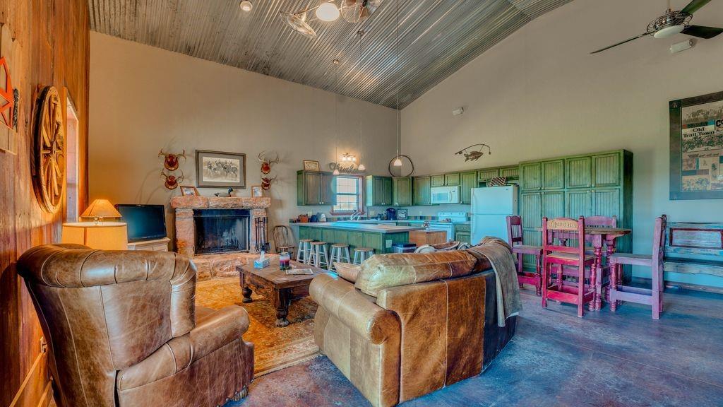 17151 N Western Avenue Property Photo 26