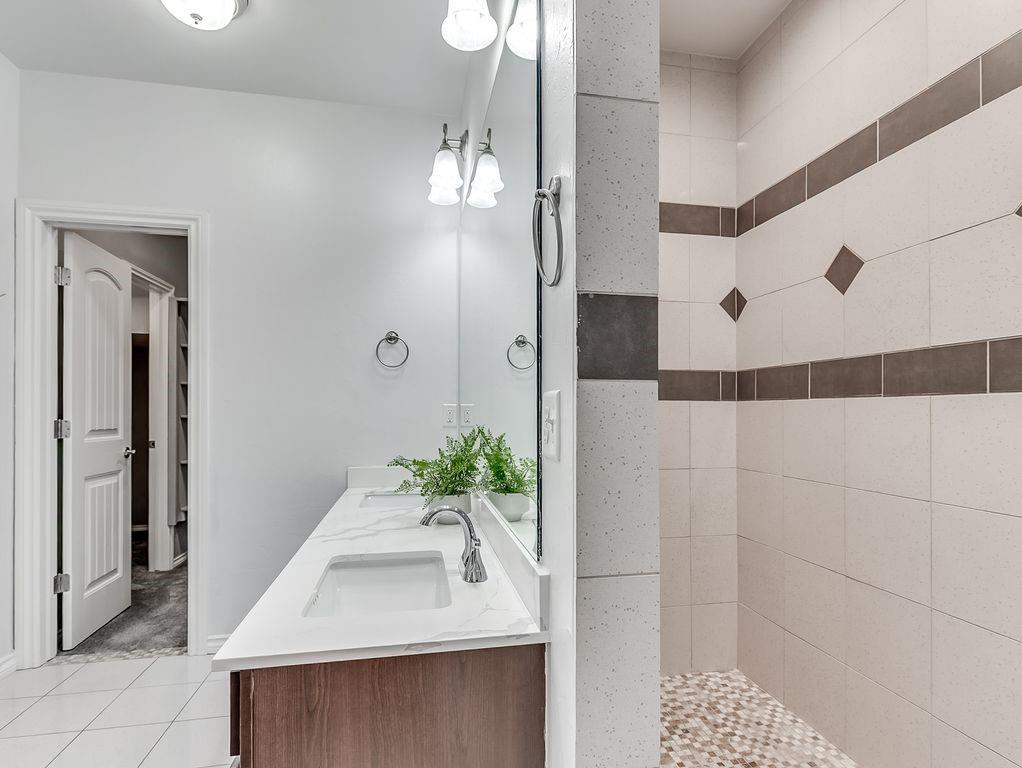 479 S Fretz Avenue Property Photo 16