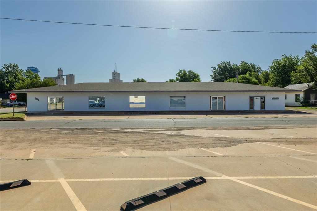 101 S 6th Street Property Photo 7