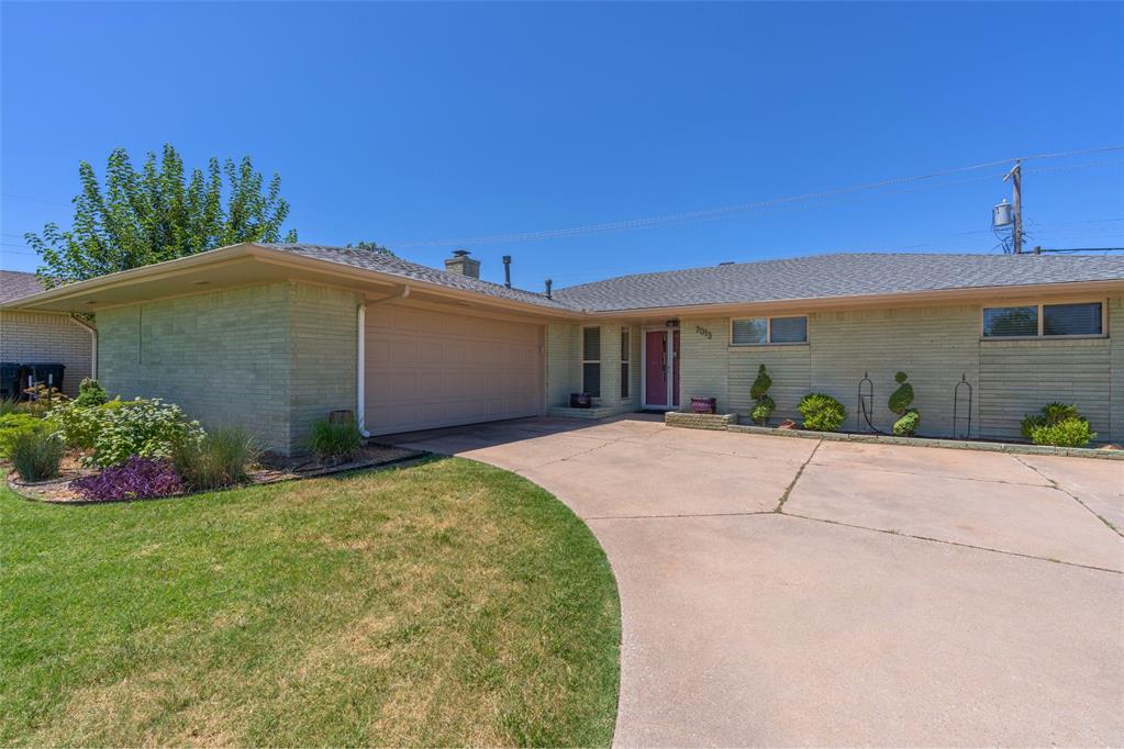 7013 N Ann Arbor Terrace Property Photo 2