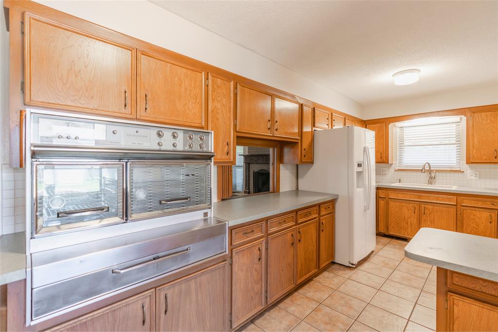 7013 N Ann Arbor Terrace Property Photo 8