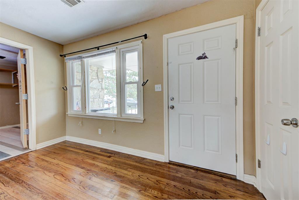 1916 Hasley Drive Property Photo 6