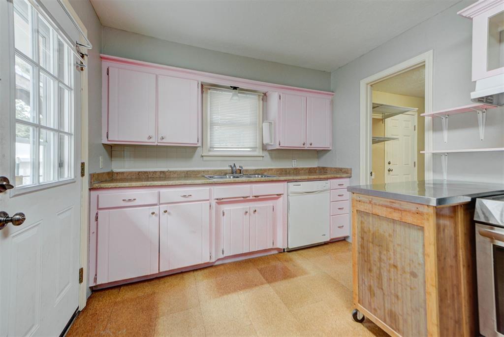 1916 Hasley Drive Property Photo 19