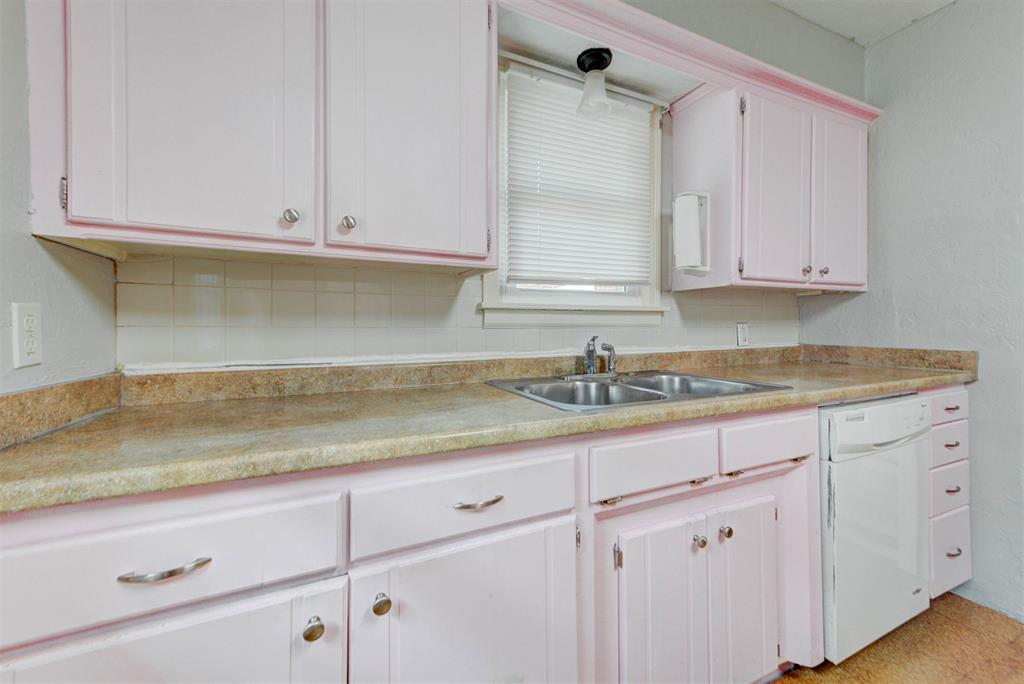 1916 Hasley Drive Property Photo 20