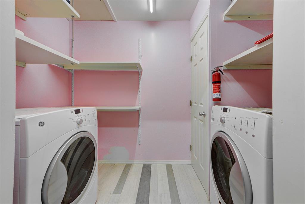 1916 Hasley Drive Property Photo 24