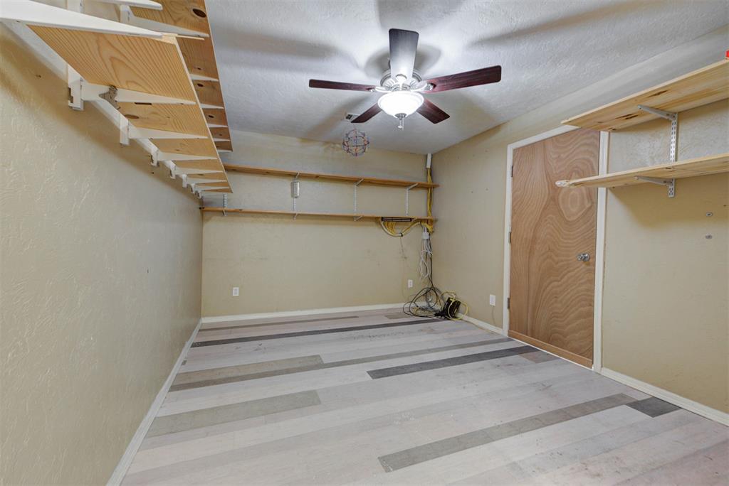 1916 Hasley Drive Property Photo 25