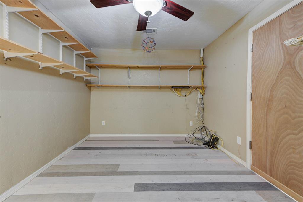 1916 Hasley Drive Property Photo 26