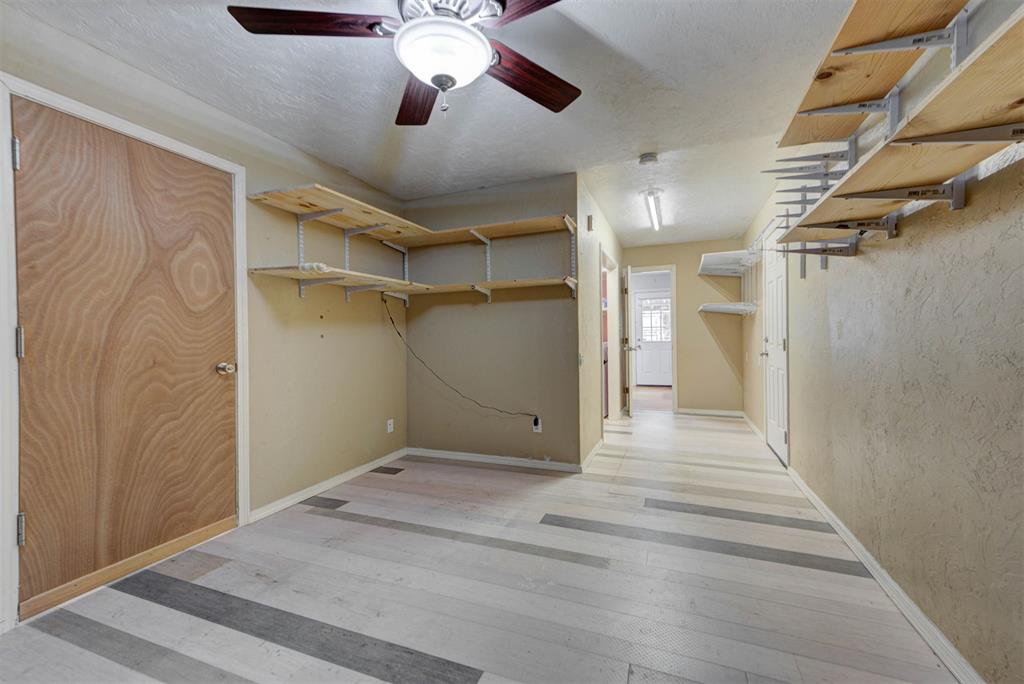 1916 Hasley Drive Property Photo 27