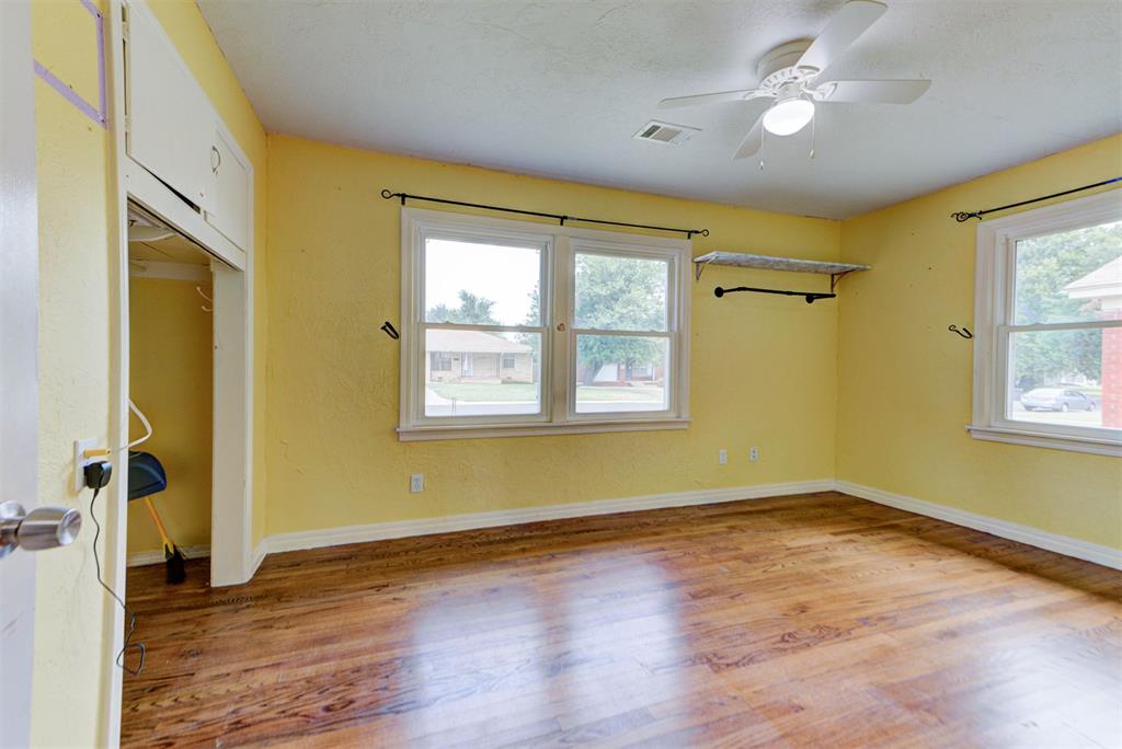 1916 Hasley Drive Property Photo 28