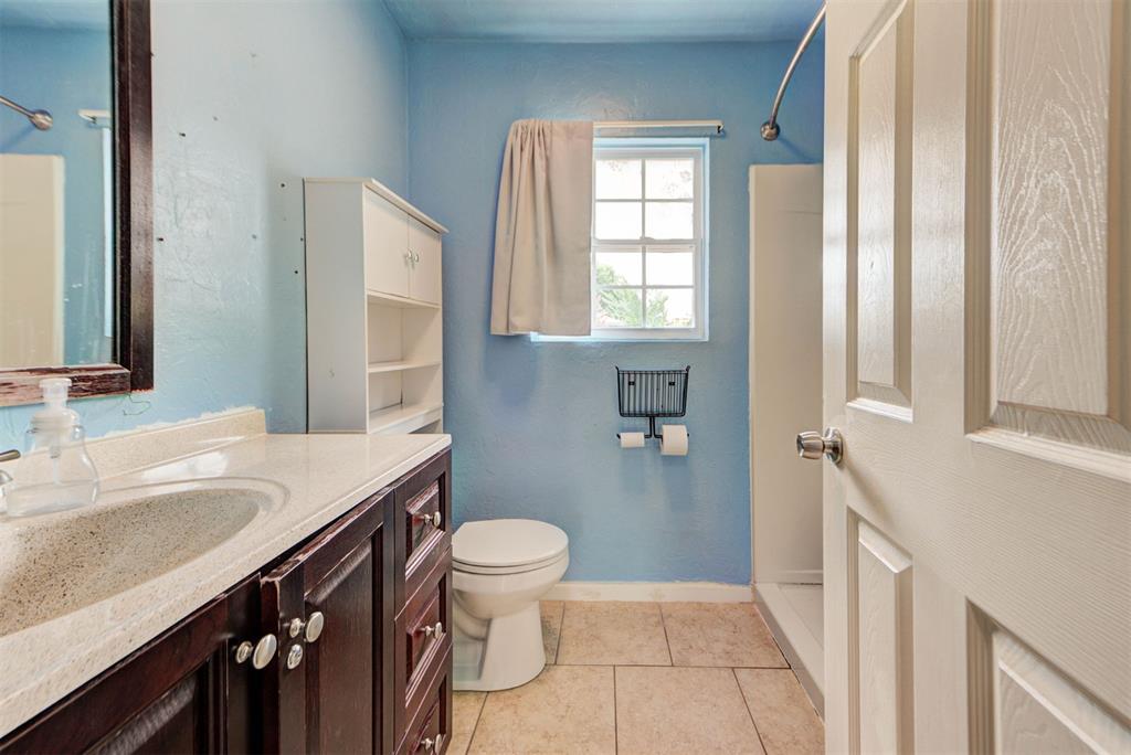 1916 Hasley Drive Property Photo 38