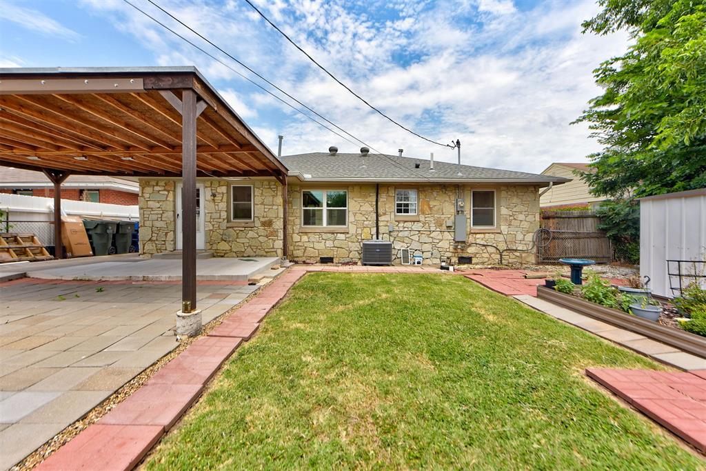 1916 Hasley Drive Property Photo 43