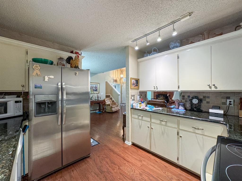 3824 Highpoint Court Property Photo 11