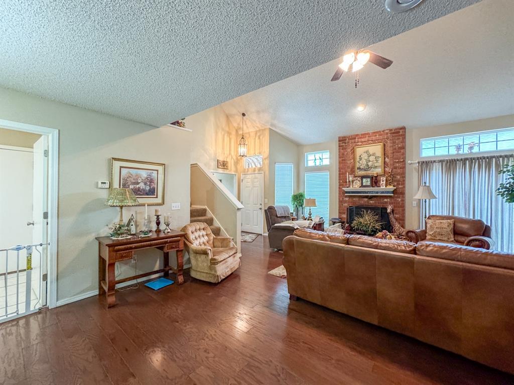 3824 Highpoint Court Property Photo 12