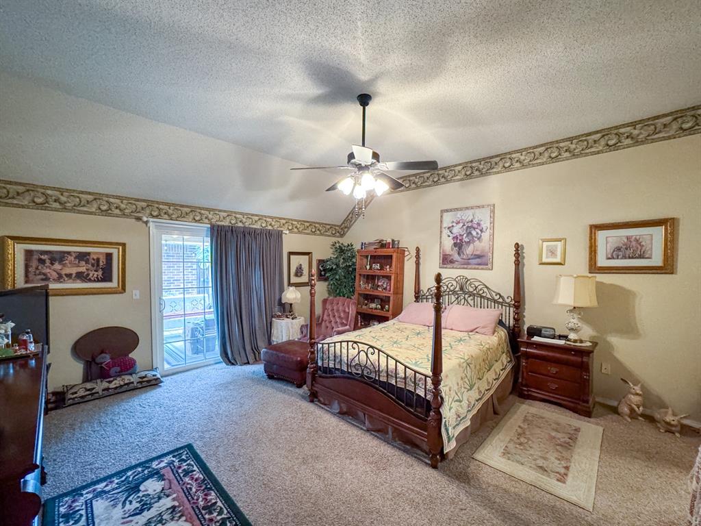 3824 Highpoint Court Property Photo 17