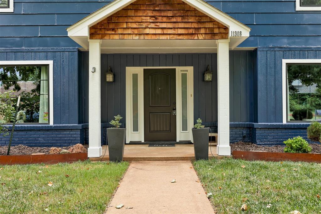 11308 Leaning Elm Road Property Photo 4