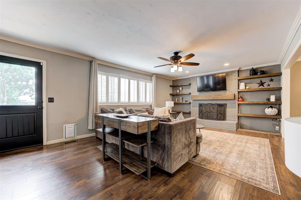 11308 Leaning Elm Road Property Photo 6