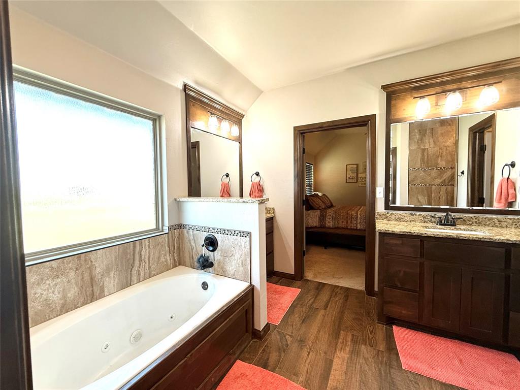762 County Road 1250 Property Photo 18