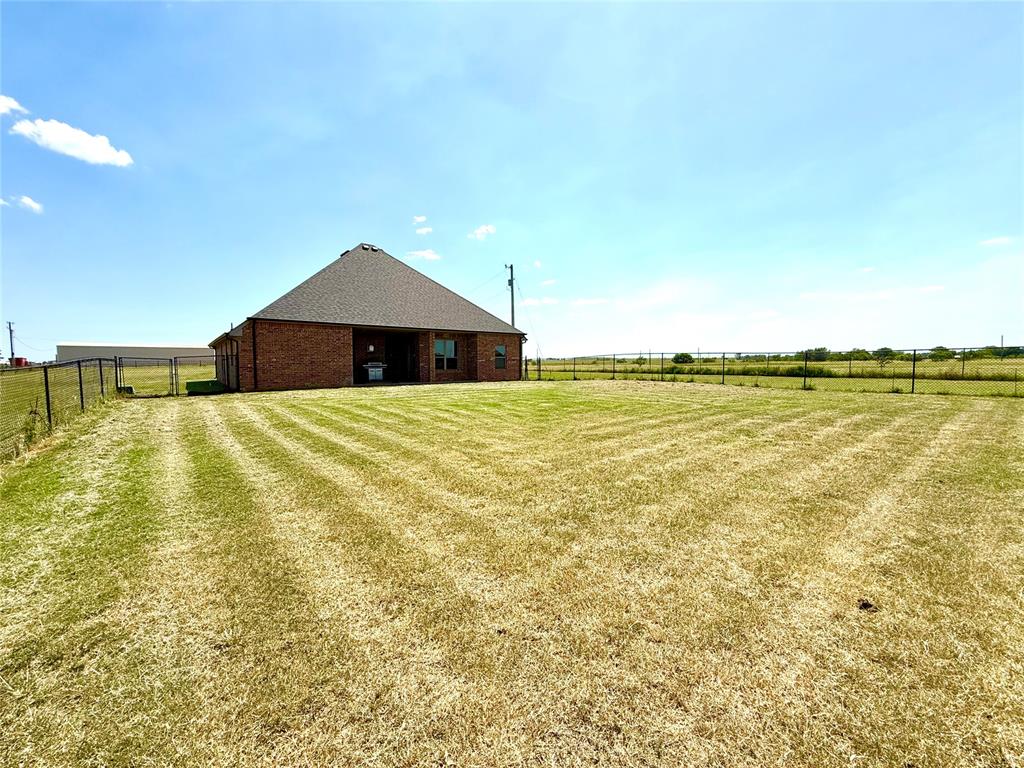762 County Road 1250 Property Photo 29