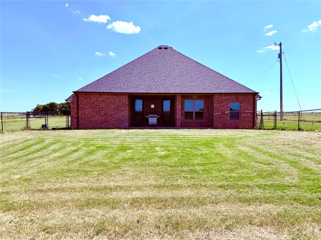 762 County Road 1250 Property Photo 30